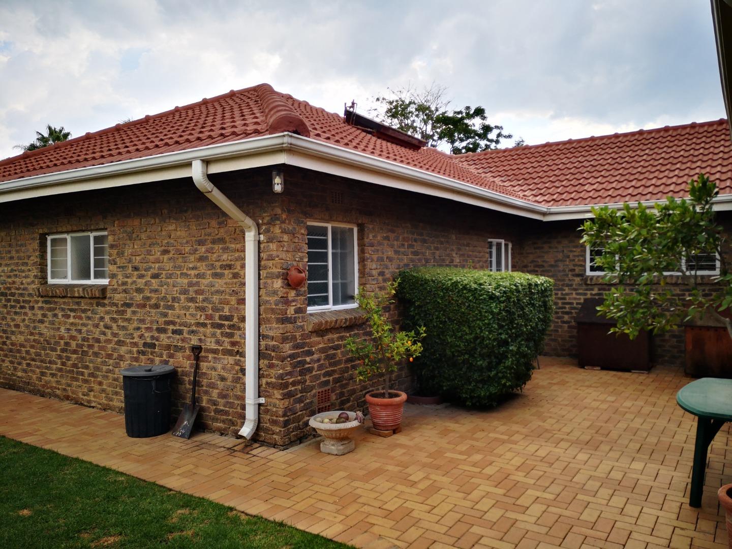 3 Bedroom House for Sale in Wendywood - Gauteng 75412_IMG_20190130_162225.jpg