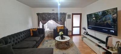 Apartment / Flat For Rent in Morningside, Sandton